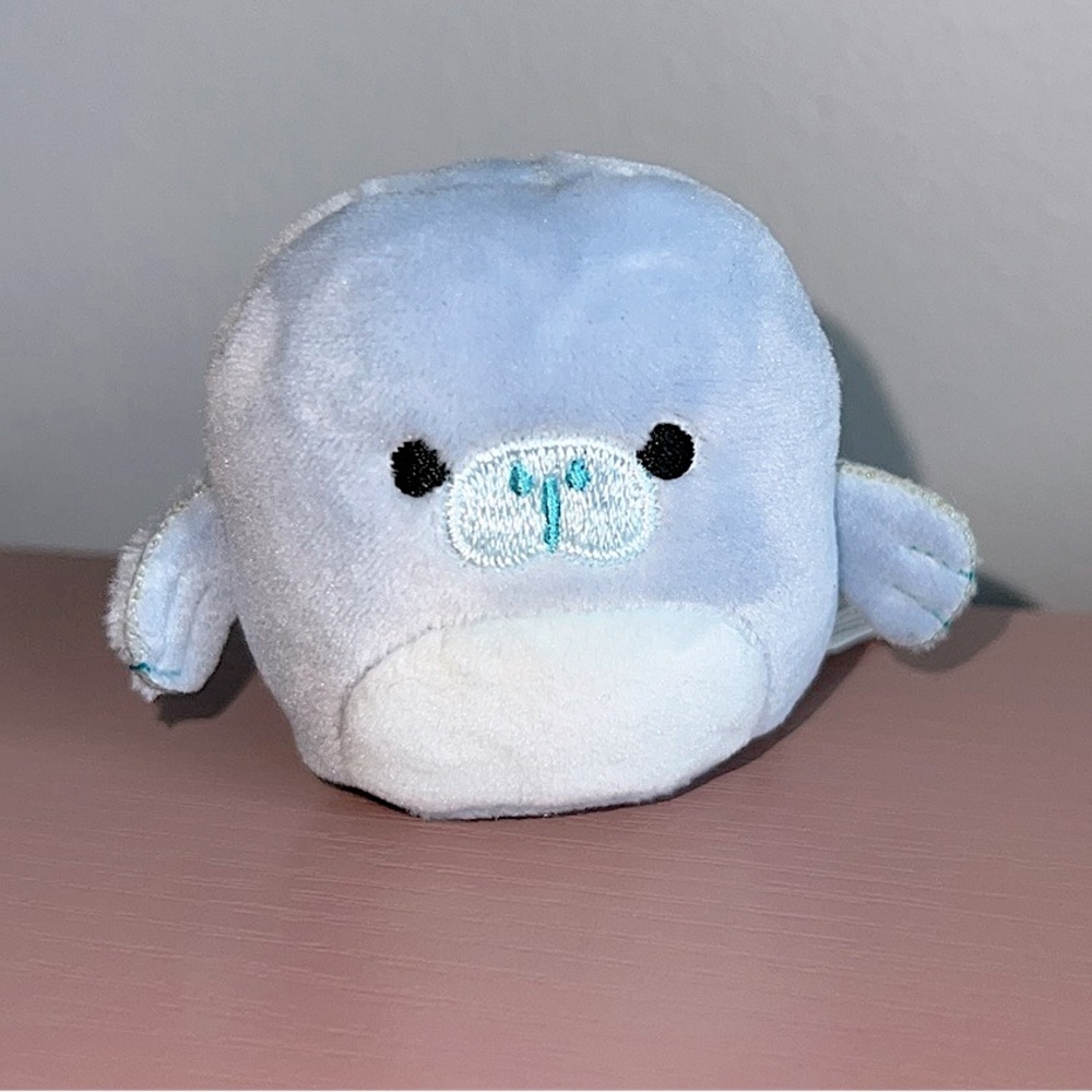 Squishmallows Squishville Maeve the Manatee 🤍